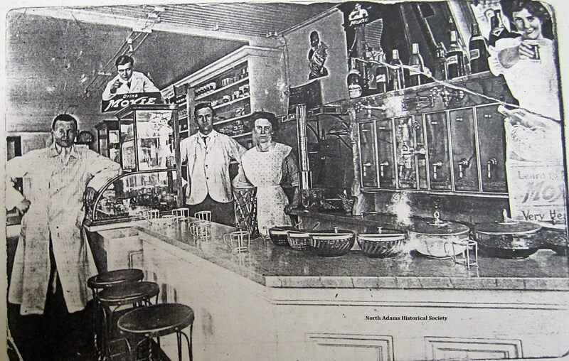 Lloyd's Bakery inside, c. 1912.